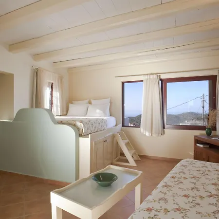 Cressa Ghitonia Village Hotell