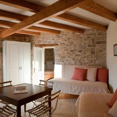 Cressa Ghitonia Village Hotell