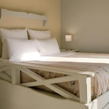 Cressa Ghitonia Village 4*