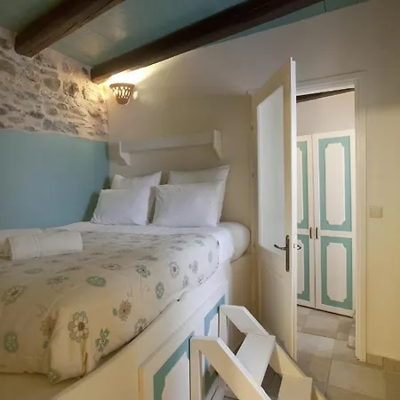 Cressa Ghitonia Village Sitia (Crete)