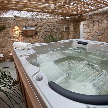 Cressa Ghitonia Village Hotel 4*